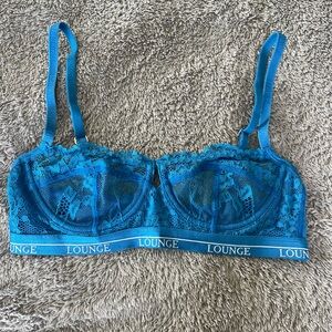 LOUNGE lace blue bra